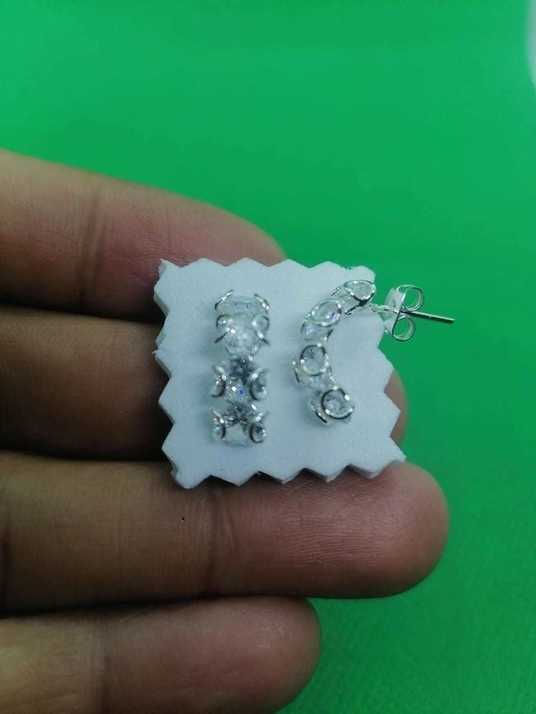 Arracadas Plata Con Zirconias Blancas Mod  ARRAP1