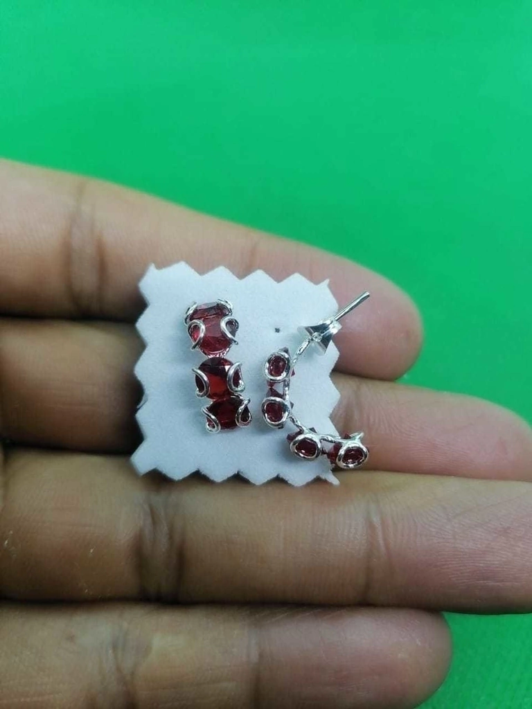 Arracadas Plata Con Zirconias Rojas Mod  ARRAP5