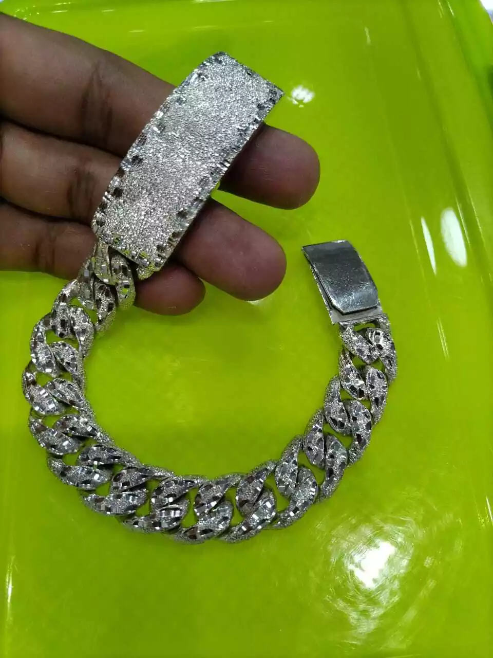 Esclava Cubana De Plata Diamantada 105 Gramos