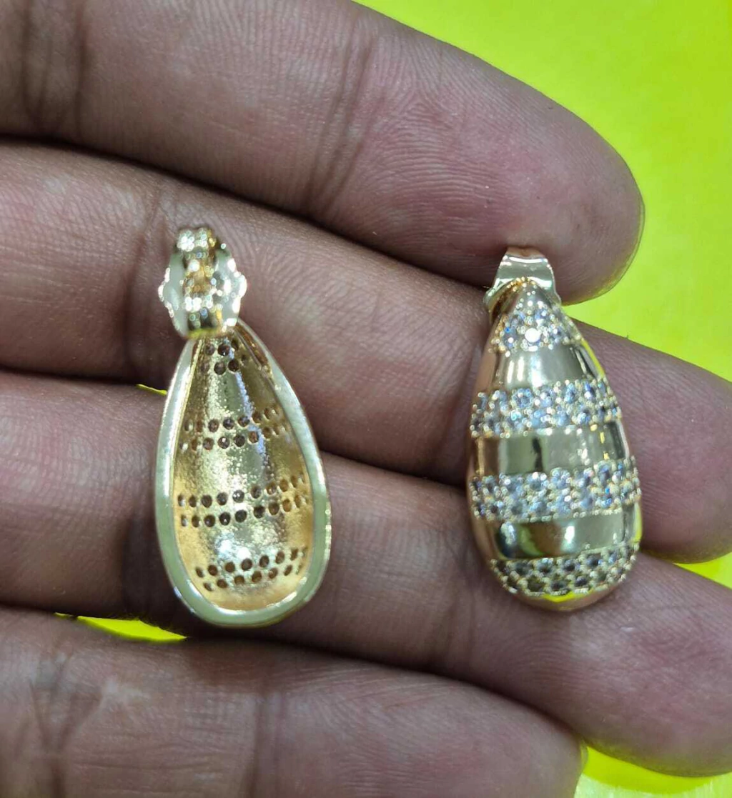 Arete Chapa De Oro de 14 KT Mod AR67-99-198