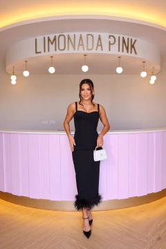 Vestido Megan na internet