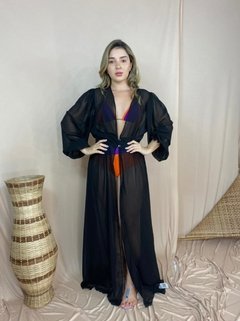 Saída Longa Botão Preto
