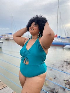 Maiô Nívia Plus Size