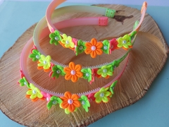 Arco Neon com Florzinha e Pérola