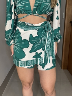 Short Saia Transpassado Estampado na internet