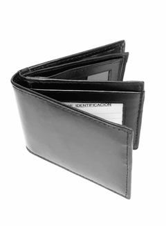 BILLETERA DE CUERO PREMIUM CON VOLANTE TAMAÑO EURO. NEGRO.