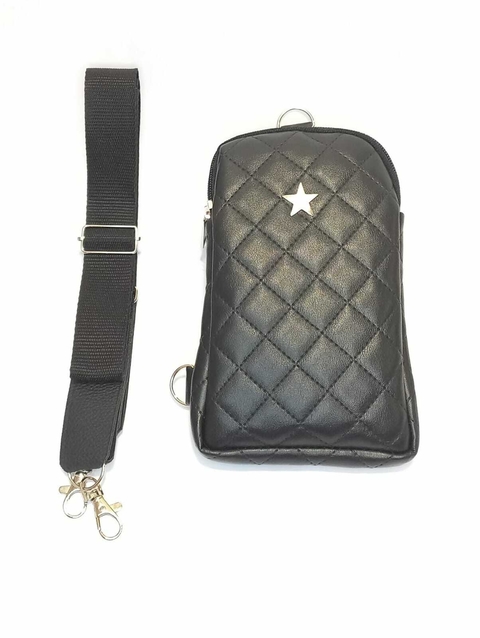 BANDOLERA PORTACELULAR MATELASSE NEGRO