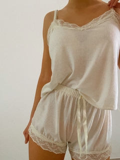Pijamas puntilla - comprar online