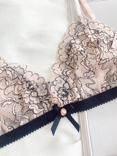 ATENEA SALMÓN FLOWER - comprar online