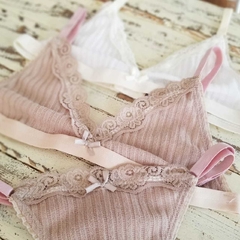 Conjunto de morley avellana