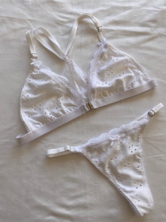 ADA BRODERIE