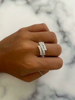 Anillo de acero blanco y cubic