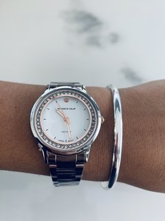 Reloj Knock Out plateado y rose malla metálica