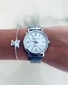 reloj knock out plateado malla metálica