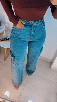 Calça Wideleg Cargo Jeans