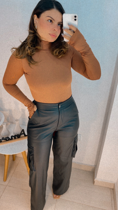 Calça Couro Eco