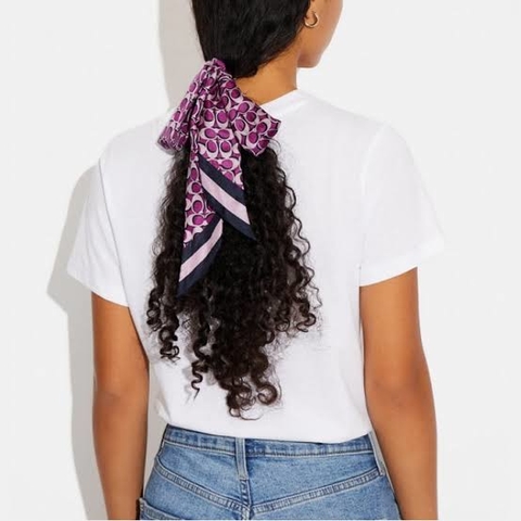 Signature Print Silk Skinny Scarf - comprar en línea