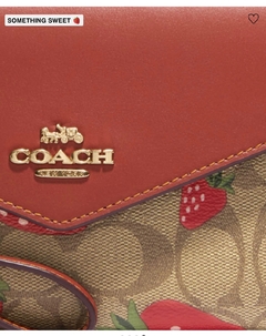 Travel Envelope Wallet In Signature Canvas With Wild Strawberry Print - Magic_Fashiooon