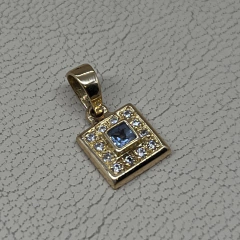 Dije en Oro 18k con Aguamarina y cubics 1,7g