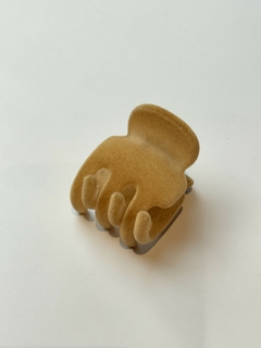 prendedor de cabelo aveludado 3 dentes colorido pequeno - Les Marie
