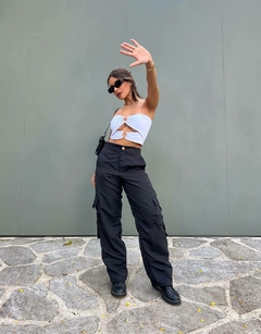 Calça cargo tactel preta