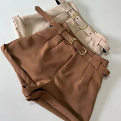Short alfaiataria cinto fivela - marrom - comprar online