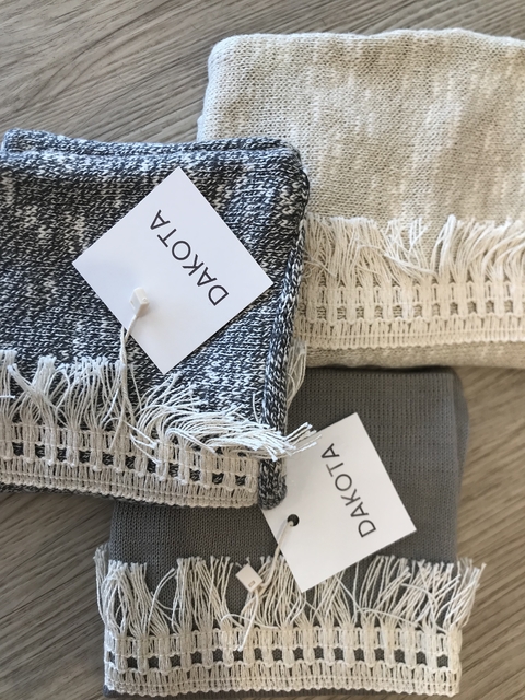 DUO ALMOHADÓN FLECOS