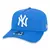 Boné New Era 940 AF na cor azul com logotipo branco dos New York Yankees.