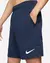 Shorts Nike DF Epic Knit 8in azul marinho com bolso lateral, modelo masculino