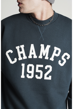 Buzo Champs Azul BTK - comprar online