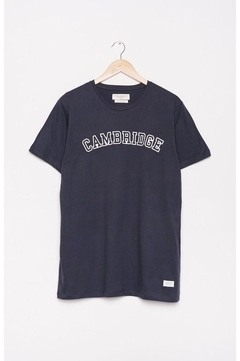 Remera Cambridge Azul Marino BTK