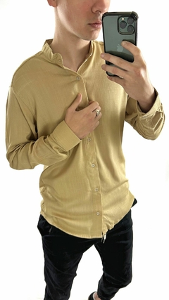Camisa Mao lino Camel en internet