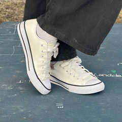 2.0 blanco cuero en internet
