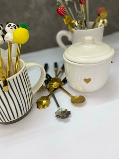 cucharitas cute en internet