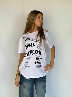 Remera overcome en internet