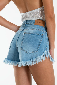 Short tiro alto Grisiel en internet