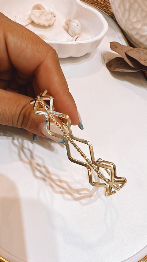 Brazalete escalava Zara dorado