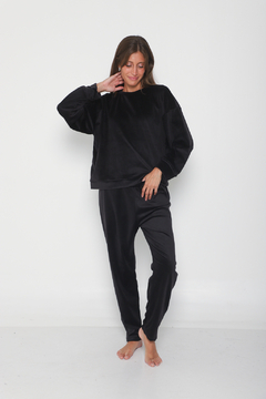 Conjunto Plush Negro - comprar online