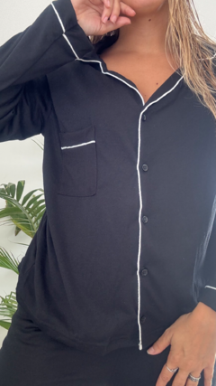 Camisero Negro en internet