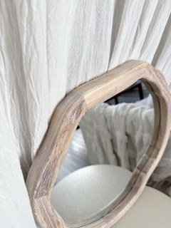 ESPEJO ARQUEADO WOOD 50CM VASSA HOME - tienda online