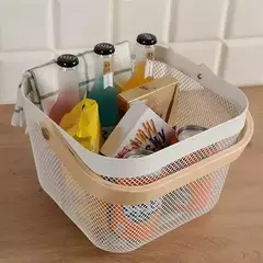 CANASTA CUADRADA METAL CON MANIJA MADERA METAL 24X18CM - comprar online