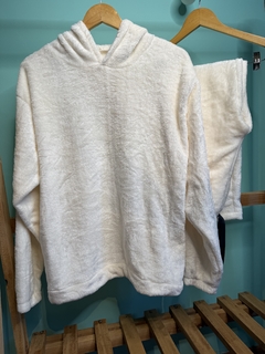 Buzo Crema - comprar online