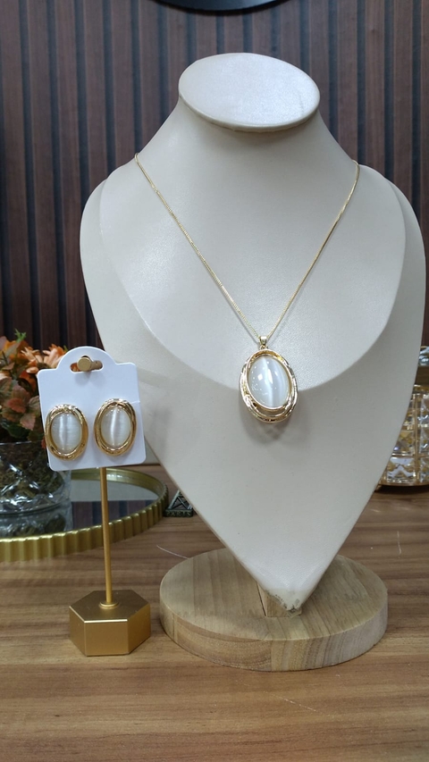 CONJUNTO COLAR E BRINCO