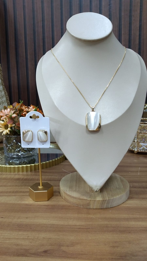 CONJUNTO COLAR E BRINCO