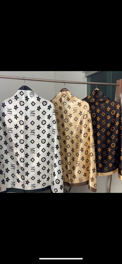 LENÇO DE CETIM 90X90