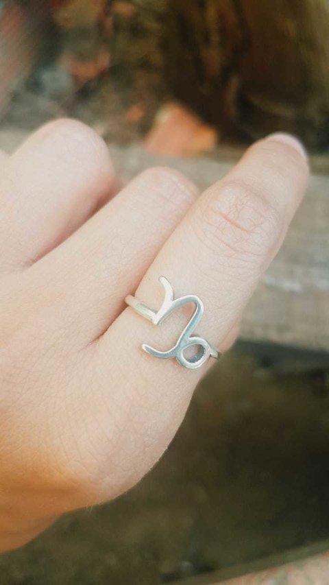 anel signo capricôrnio em prata 925