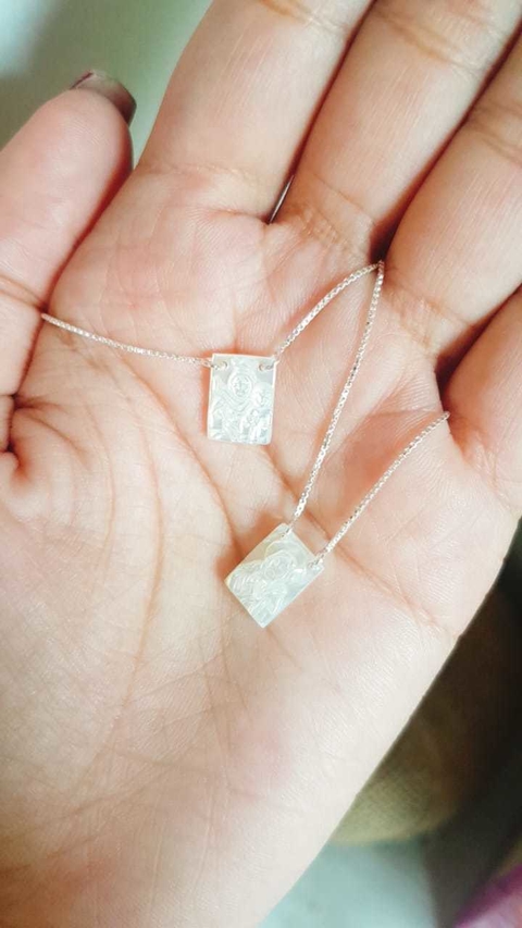 escapulario religioso em prata 925 e madreperola