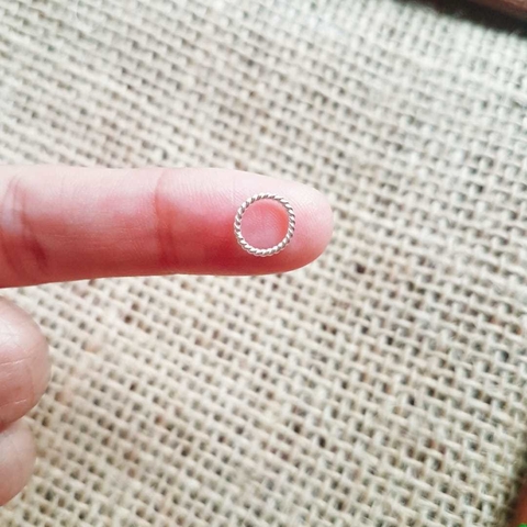 Piercing torcido - 7 mm