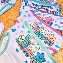BOMBACHITA NENA PAÑALERA BEBE DE ALGODÓN Y LYCRA ESTAMPADA SUPERBANDITA LINEA BELLA MARIE ART B176A TALLES SURTIDOS 0 - 1 - 2 (X DOCENA) - DISTRIBUIDORA MARILEY | ¡DESPACHAMOS DENTRO DE LAS 48HS!