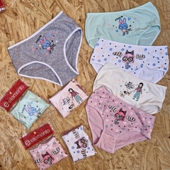 BOMBACHA NENA DE ALGODÓN Y LYCRA ESTAMPADOS SURTIDOS LINEA ELEMENTO ART. 702 TALLES DISPONIBLES 1 - 2 - 3 - 4 - 5 - 6 - MARILEY - Lenceria Mayorista | Despachamos dentro de las 48hs!
